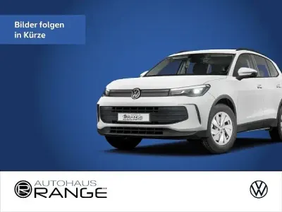 Gebraucht VW Passat Alltrack 200 PS (147 kW) 2022 Oryxwhite perlmutteffekt Kombi