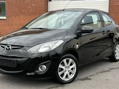 Gebraucht Mazda 2 Active 84 PS (61 kW) 2010 Schwarz Kleinwagen