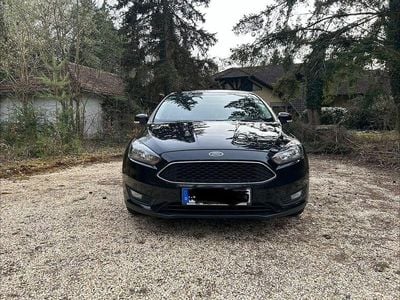 Gebraucht Ford Focus Trend 125 PS (91 kW) 2017 Schwarz Limousine