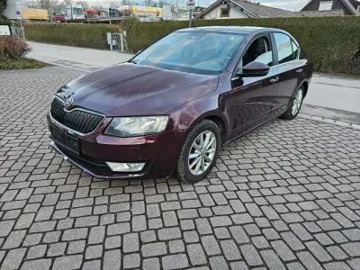 Gebraucht Skoda Octavia Elegance 150 PS (110 kW) 2013 Rot Limousine