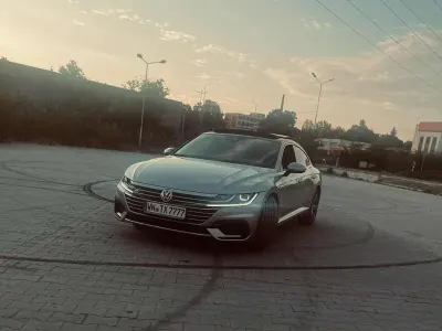 Brugt VW Arteon R-line 150 HK (110 kW) 2019 Hatchback