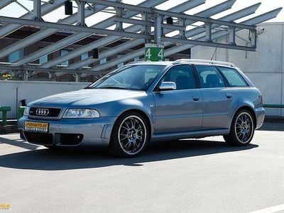Second-hand Audi RS4 Sport 381 CP (280 kW) 2001 Argintiu Break