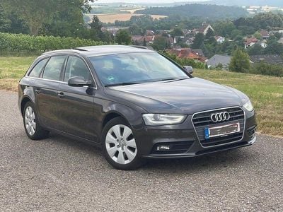 Grau Gebraucht 2014 Audi A4 Ambiente Kombi | 8.299 € (Fairer Preis)
