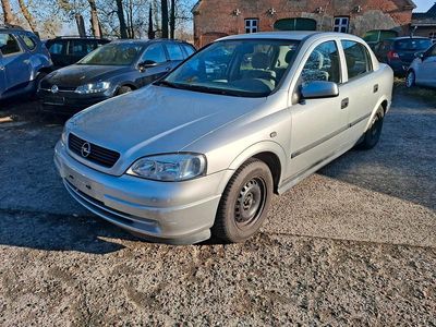 Usata Opel Astra 75 CV (55 kW) 1998 Argento Berlina
