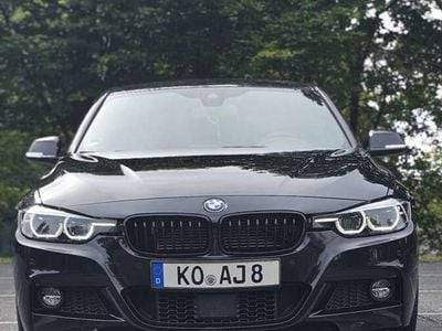 BMW 330e