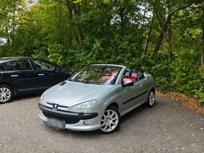Gebraucht Peugeot 206 CC Platinum 136 PS (100 kW) 2002 Silber Cabrio