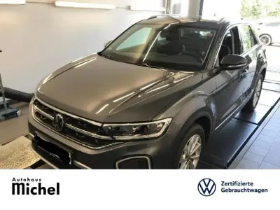 Gebraucht VW T-Roc Style 150 PS (110 kW) 2024 Grau SUV