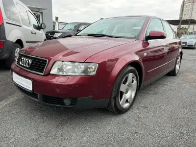 Gebraucht Audi A4 131 PS (96 kW) 2001 Rot Limousine