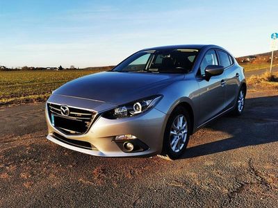 Silber Gebraucht 2015 Mazda 3 Limousine | 10.490 € (Fairer Preis)