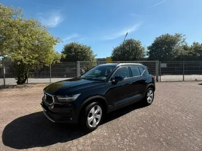 Gebraucht Volvo XC40 150 PS (110 kW) 2021 Schwarz SUV