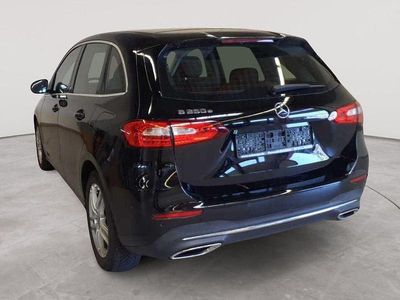 Mercedes B250e
