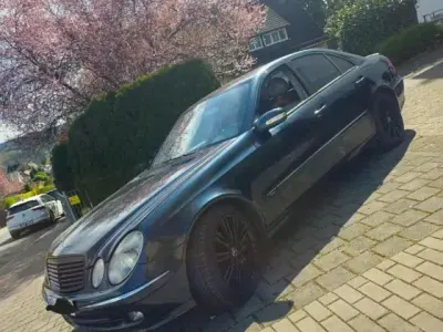 Brugt Mercedes E270 177 HK (130 kW) 2003 Andere farben Sedan