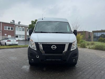 Nissan NV400