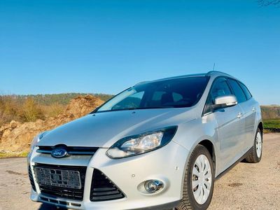 Gebraucht Ford Focus Titanium 140 PS (102 kW) 2014 Silber Kombi