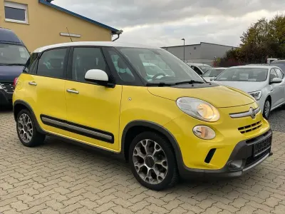 Gebraucht Fiat 500L Trekking 105 PS (77 kW) 2014 Weiß Van / Kleinbus