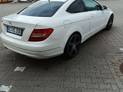Mercedes C200