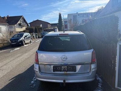 Grau Gebraucht 2006 Opel Astra Cosmo Limousine | 750 € (Guter Preis)