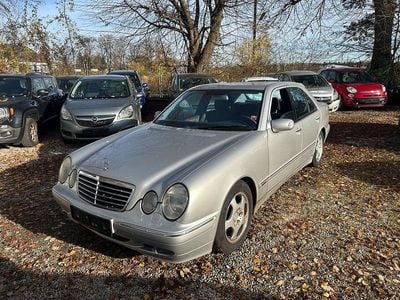 Mercedes E240