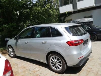 Mercedes B180