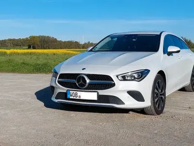 Gebraucht Mercedes CLA250e Shooting Brake 218 PS (160 kW) 2022 Weiß Kombi