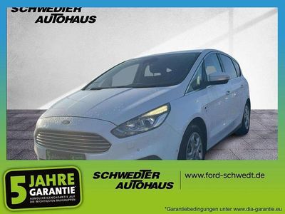 Gebraucht Ford S-MAX Titanium 150 PS (110 kW) 2016 Frostweiß Van / Kleinbus