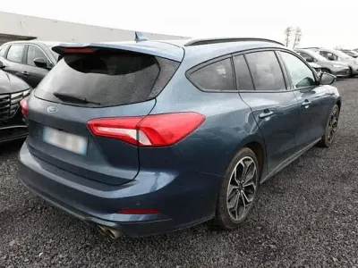 Gebraucht Ford Focus ST-Line X 150 PS (110 kW) 2021 Chroma blau metallic chroma blau metallic Kombi