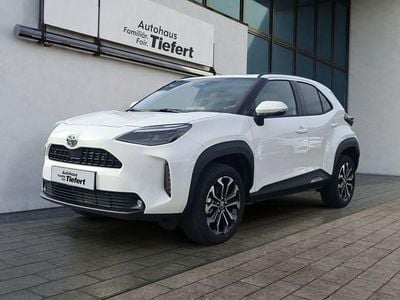 Neu Toyota Yaris Cross 131 PS (96 kW) 2025 Weiß SUV