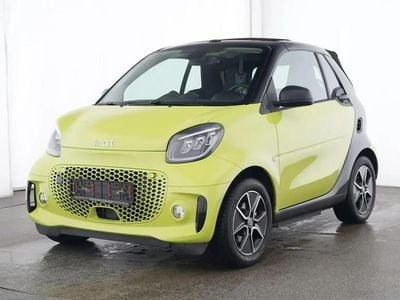 Lime green Gebraucht 2023 Smart ForTwo Electric Drive Exclusive Cabrio | 19.444 € (Etwas zu teuer)