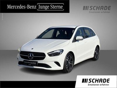 Gebraucht Mercedes B200 Progressive 163 PS (119 kW) 2024 Weiß Van / Kleinbus