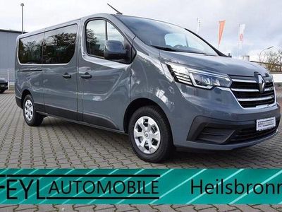 Gebraucht Renault Trafic Life 110 PS (80 kW) 2023 Grau Van / Kleinbus