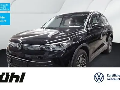 Gebraucht VW Tiguan Goal 150 PS (110 kW) 2025 Grenadillschwarz metallic SUV