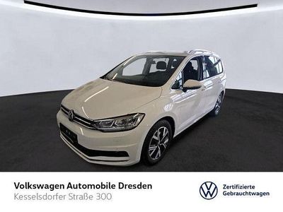 Second-hand VW Touran Highline 150 CP (110 kW) 2022 Alb Monovolum
