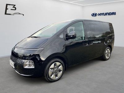 Neu Hyundai Staria Turbo 224 PS (164 kW) 2026 Schwarz Van / Kleinbus