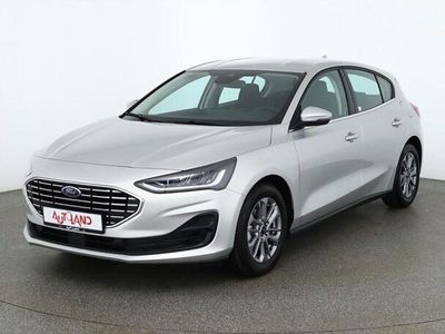 Gebraucht Ford Focus Titanium 125 PS (91 kW) 2023 Silber Limousine