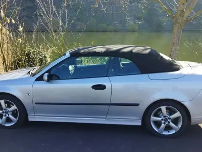 Usata Saab 9-3 Cabriolet Vector 175 CV (128 kW) 2004 Argento Cabrio