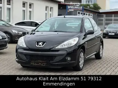 Gebraucht Peugeot 206+ 60 PS (44 kW) 2010 Schwarz Kleinwagen