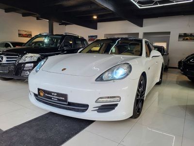 Porsche Panamera 4S