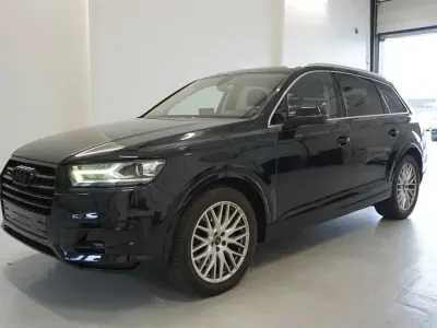 Używany Audi Q7 272 KM (200 kW) 2016 Niebieski SUV