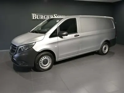 Gebraucht Mercedes Vito 136 PS (100 kW) 2023 Brillantsilber metallic Van