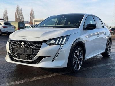 Weiß Gebraucht 2020 Peugeot 208 GT-line Kleinwagen | 13.900 € (Guter Preis)
