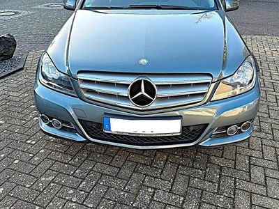 Gebraucht Mercedes C200 Avantgarde 136 PS (100 kW) 2011 Grau Kombi