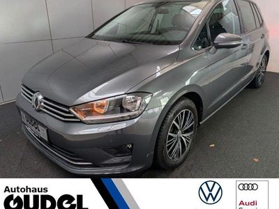 Grau Gebraucht 2017 VW Golf VII Allstar Limousine | 14.840 € (Fairer Preis)