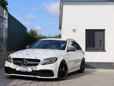 Mercedes C63 AMG