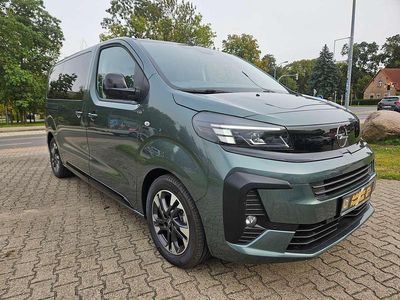 Neu Opel Zafira Edition 179 PS (131 kW) 2026 Kapari grün metallic Van / Kleinbus