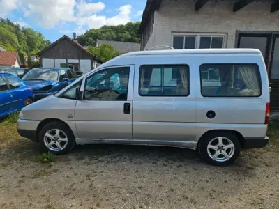 Gebraucht Peugeot Expert 109 PS (80 kW) 2003 Unbekannt (metallic) Van