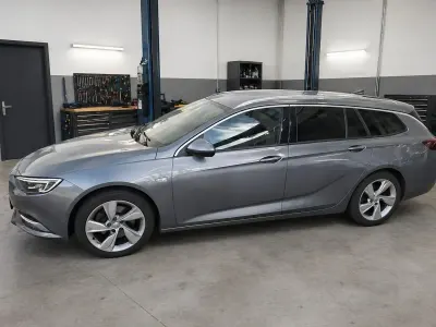 Gebraucht Opel Insignia Innovation 170 PS (125 kW) 2017 Grau Kombi
