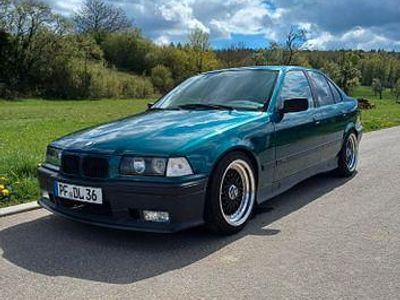 Second-hand BMW 316 M Sport 102 CP (75 kW) 1993 Verde Berlinǎ