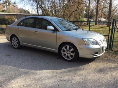 Gebraucht Toyota Avensis Executive 163 PS (119 kW) 2005 Beige Limousine