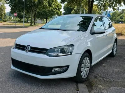 Gebraucht VW Polo Team 70 PS (51 kW) 2010 Weiß Kleinwagen