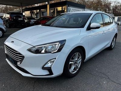 Gebraucht Ford Focus Cool & Connect 125 PS (91 kW) 2021 Weiß Limousine